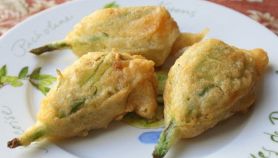 Fiori di zucca farciti