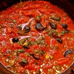 Focaccia con cipolle e olive nere