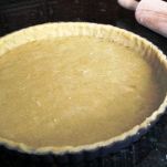 Focaccia con cipolle e olive nere