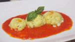 Gnocchi di semolino con salsa di basilico