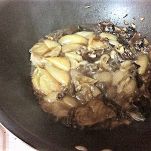 Maltagliati di mais con bresaola e funghi