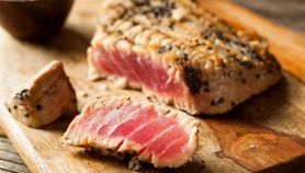 Filetto di tonno arrosto con semi di sesamo
