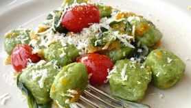 Gnocchi alle ortiche con pomodorini