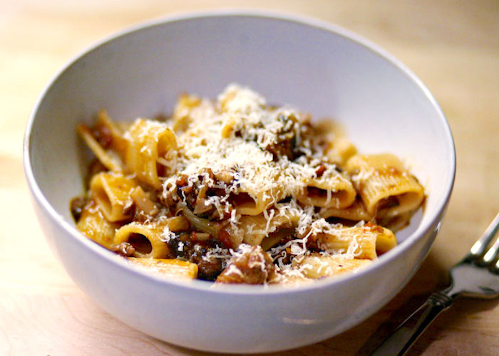 Ricetta Pasta Radicchio E Salsiccia - Le Ricette Di Buonissimo