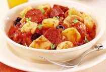 Salsiccia e cipolle in padella