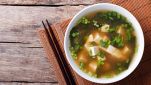 Zuppa di miso al tofu