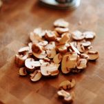 Antipasto di ovoli e tartufi