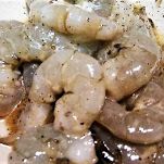 Bauletti di gamberi su foglia di limone