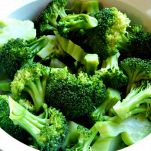 Broccoletti con aringhe e noci