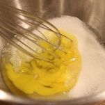 Coppe alle pesche sciroppate