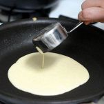 Crepes alle pesche e brandy