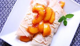 Crepes alle pesche e brandy