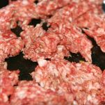 Crostone di pane alla salsiccia