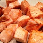 Dadolata di salmone all&#8217;erba cipollina