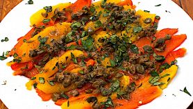 Filetti di peperoni e capperi