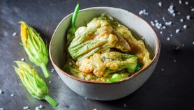 Fiori di zucca al tofu