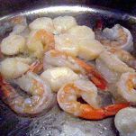 Frutti di mare in pasta sfoglia