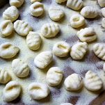 Gnocchi di ricotta agli asparagi