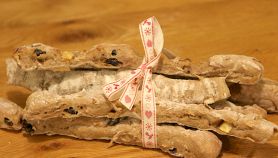 Ricetta grissini con rosmarino e uvetta