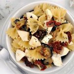 Insalata di pasta alle melanzane
