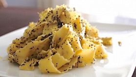 Lasagne ai semi di papavero