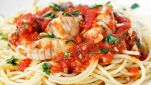 Pasta con baccalà e pomodoro