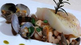 Scaloppa di spigola con vongole