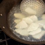 Spaghetti con pomodoro fresco e merluzzo