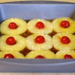 Torta con frutta e spezie