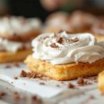 Crema bianca sulla base