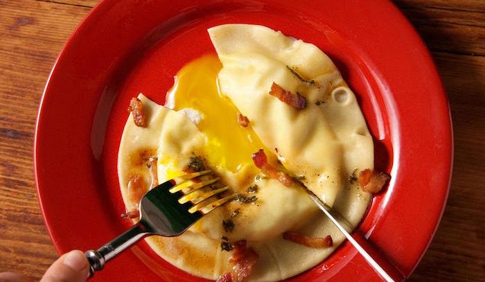 Tortelloni di magro con l'uovo