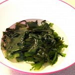 Zuppa di miso e wakame