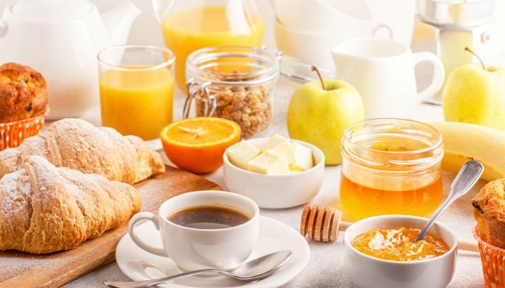 Prima colazione: 6 modi naturali per farla e le regole di base