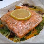 Salmone al forno con finocchi e capperi