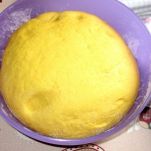 Torta alle rose amaretti e mandorle