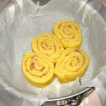 Torta alle rose amaretti e mandorle