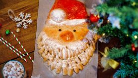 Pane a forma di Babbo Natale: ricetta soffice e originale