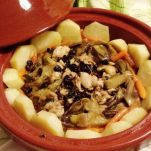 Taijine di pollo, carciofi e patate