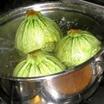 Zucchine tonde ripiene di riso