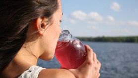 Il piacere di bere tisane anche d'estate: puoi farlo così, anche quando il caldo non perdona