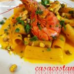 Rigatoni calamaro e gamberoni su crema di zucca