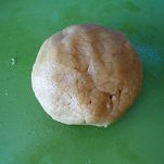 Crostata con confettura di fragole e crema di meringhe