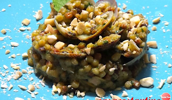 Fregola sarda con vongole, pesto e mandorle