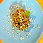 Fregola sarda, vongole, pesto e mandorle