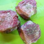 Maiale con salsa di loti