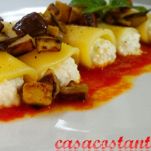 Paccheri sugo, ricotta e melanzane