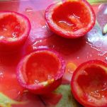 Barchette di chayote con quinoa nera