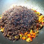 Barchette di chayote con quinoa nera