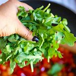 Conchiglie ai pomodorini peperone arrosto e rucola
