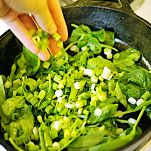 Frittata di spinaci, scalogno e feta